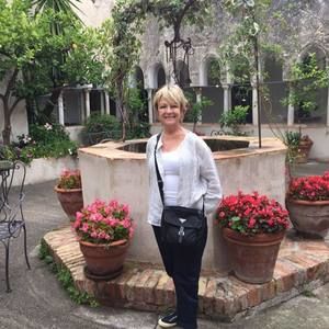 Meet your Posher, Myra